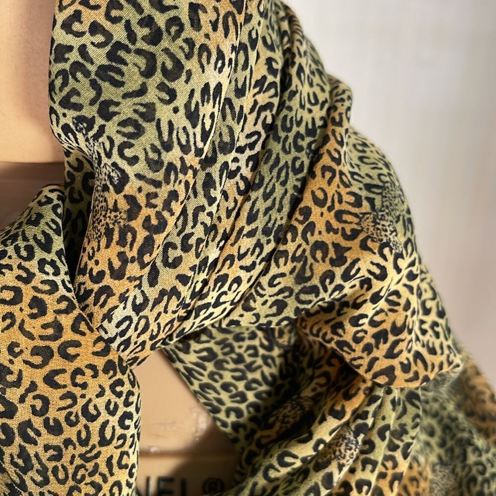 Leopard Print Scarf Unbranded - Picture 3 of 5
